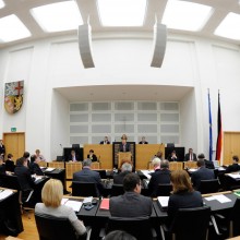 Themenbild zu 'Politik & Wirtschaft'