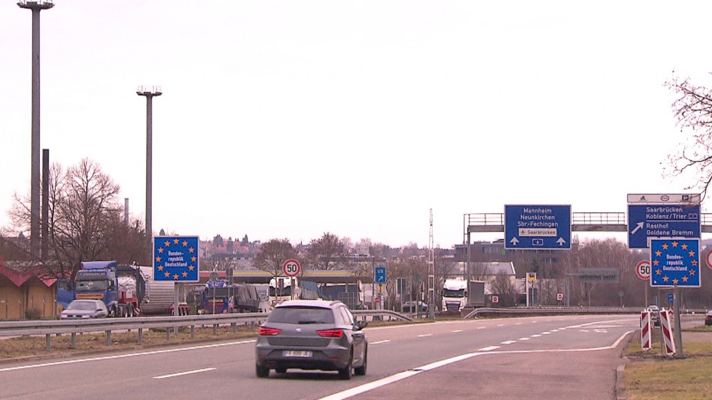 Symbolbild: Die Autobahn am deutsch-französischen Grenzübergang Goldene Bremm (Foto: SR Fernsehen)