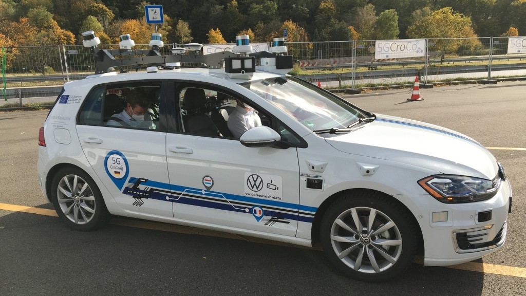 Testfahrzeug für autonomes Fahren mit 5G (Foto: SR/Stephan Deppen)