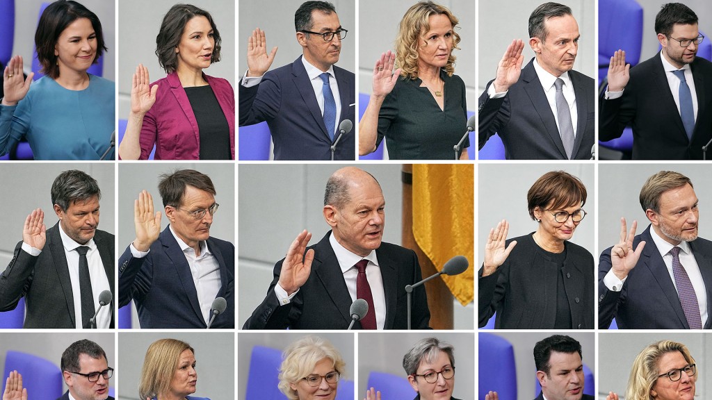 Foto: Die Mitglieder des neuen Bundeskabinetts (Foto: picture alliance/dpa | Kay Nietfeld; Michael Kappeler)