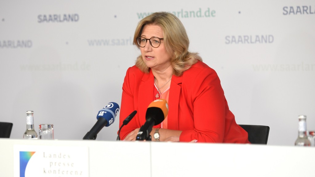 Ministerpräsidentin Anke Rehlinger bei der Landespressekonferenz