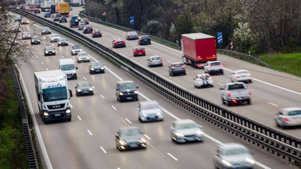 Foto: Verkehr auf einer Autobahn 