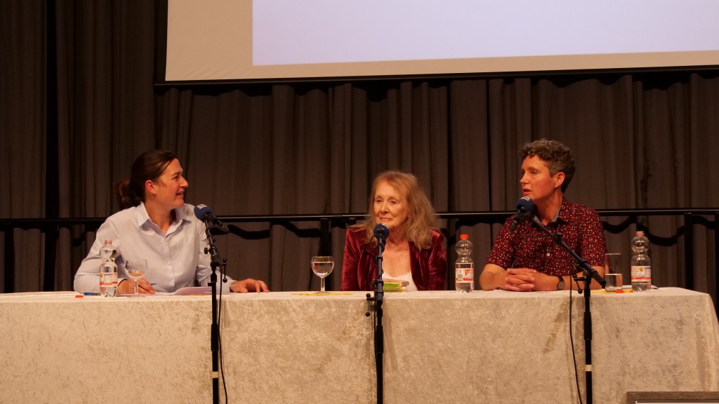 v.l.n.r. Tilla Fuchs, Annie Ernaux, Sonja Finck