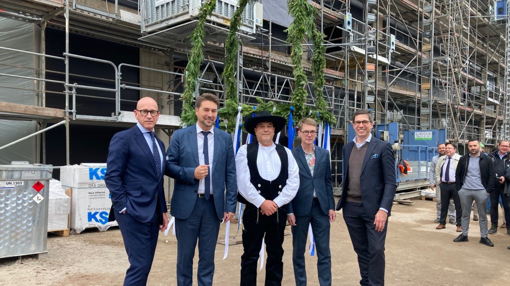 Richtfest am neuen Hotel an der Erupoagalerie in Saarbrücken