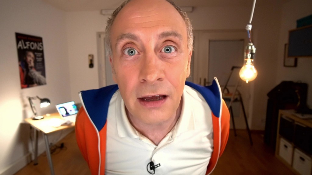 Der Kabarettist Alfons im Home-Office