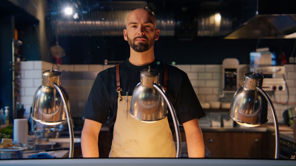 Robert Rädel: Schnittstelle zwischen Küche und Service