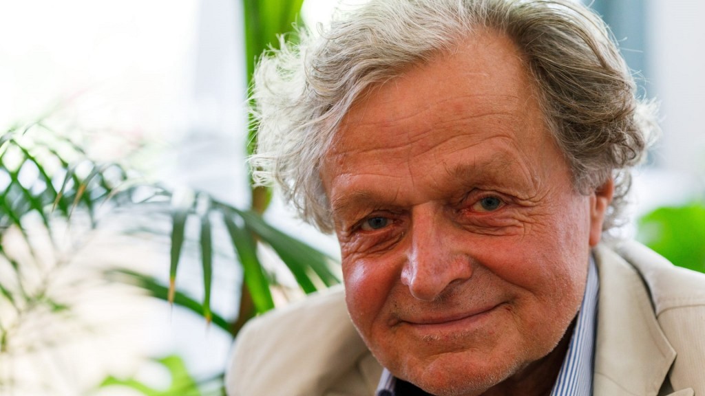 Dr. Aribert Peters