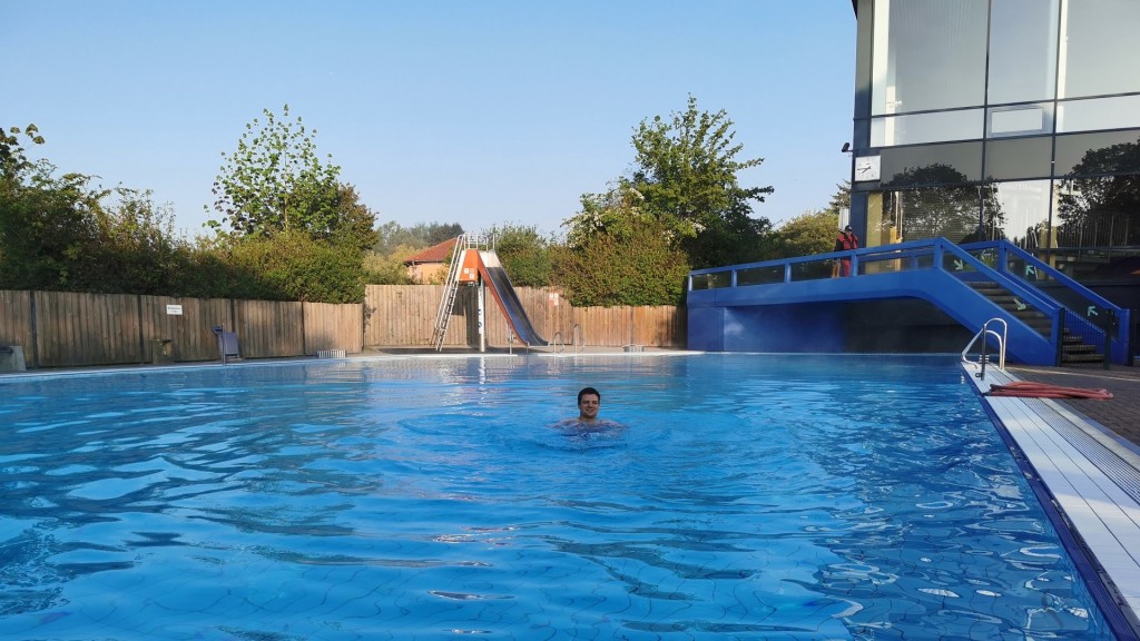 Foto: Saisoneröffnung im Freibad Altenkessel