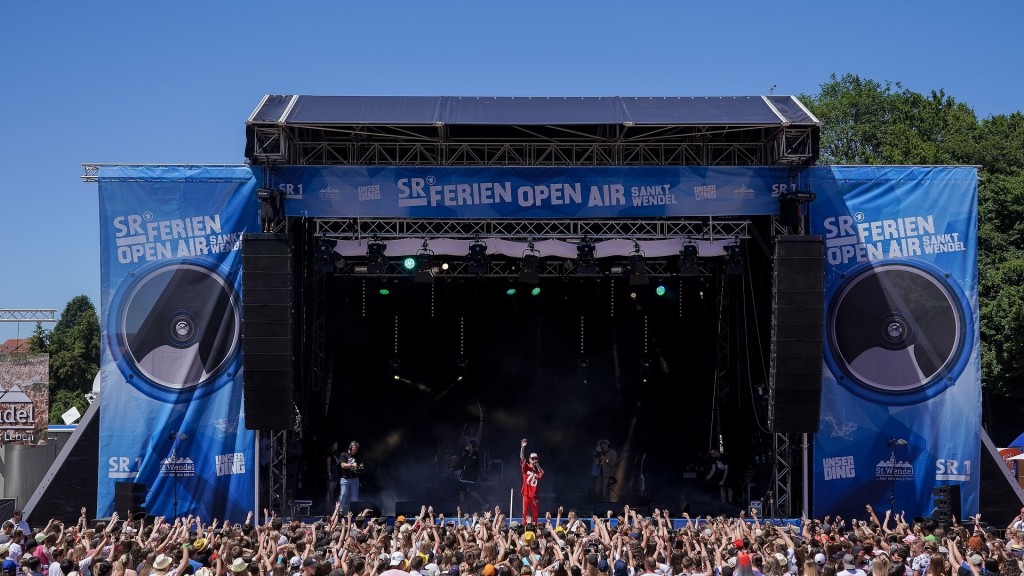 Blick auf die Bühne beim SR Ferien Open Air St. Wendel