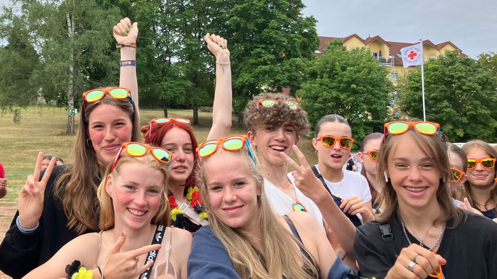 Die ersten Fans beim SR Ferien Open Air in St. Wendel