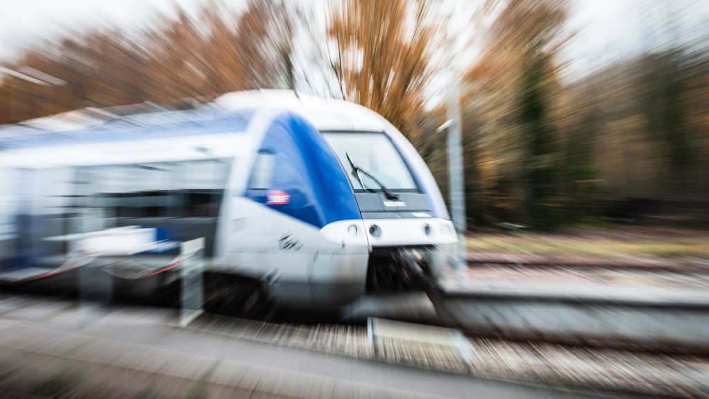 Ein Regionalexpresszug (TER) der französischen SNCF