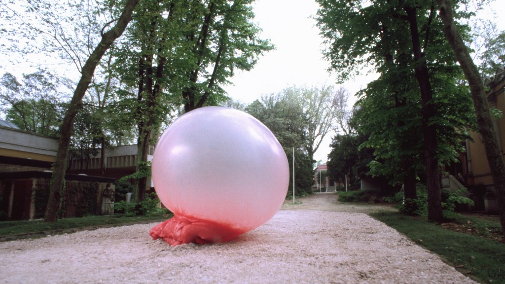 Simone Decker, Chewing in Venice 2, 1999, Collection Mudam Luxembourg