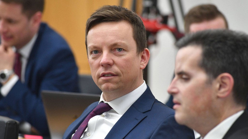Tobias Hans im saarländischen Landtag
