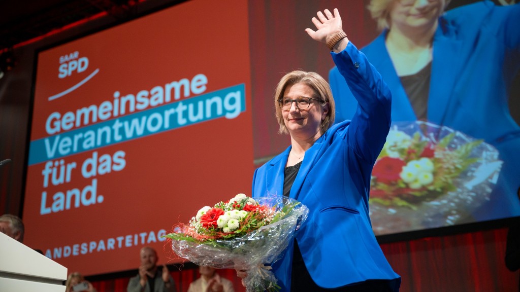 Foto: Ministerpräsidentin Anke Rehlinger (SPD) auf dem Landesparteitag der SPD Saar