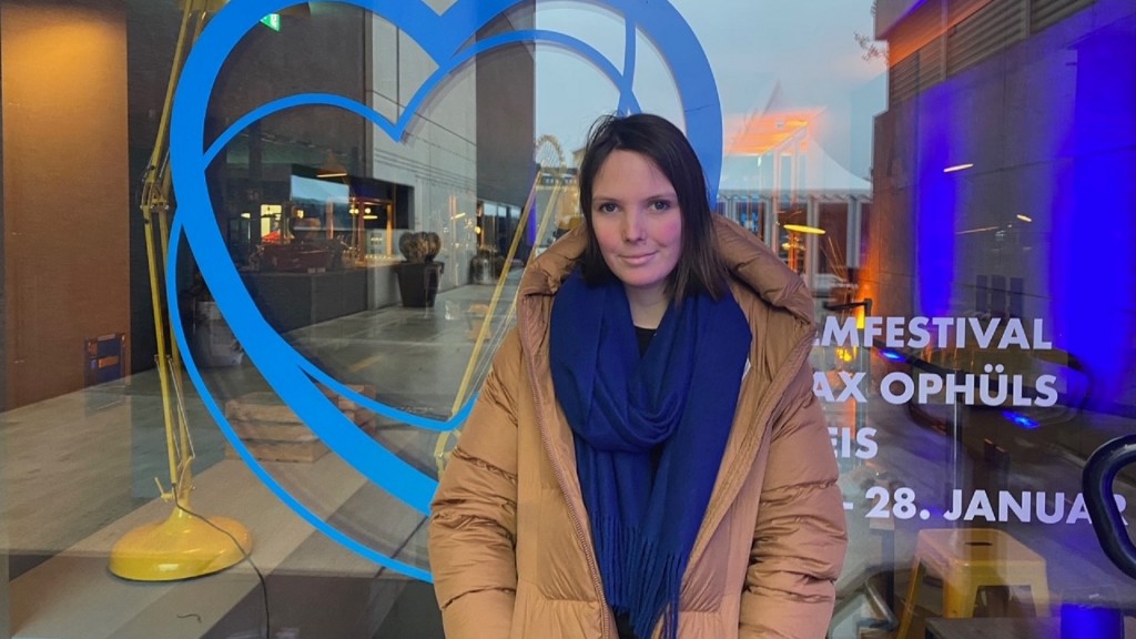 Die Regisseurin Hannah-Lisa Paul beim Filmfestival Max Ophüls Preis 2024.