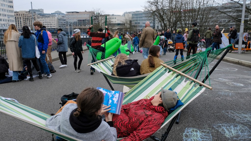 Foto: Protest auf der Wilhelm-Heinrich-Brücke