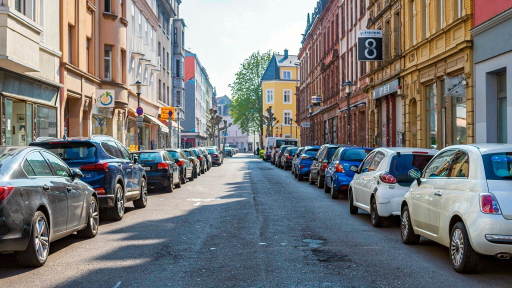 Eine Wohn- und Geschäftstraße im Nauwieser Viertel, Saarbrücken