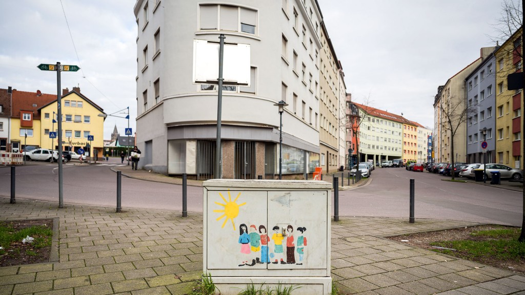 Zwei Straßenzüge im Saarbrücker Stadtteil Burbach