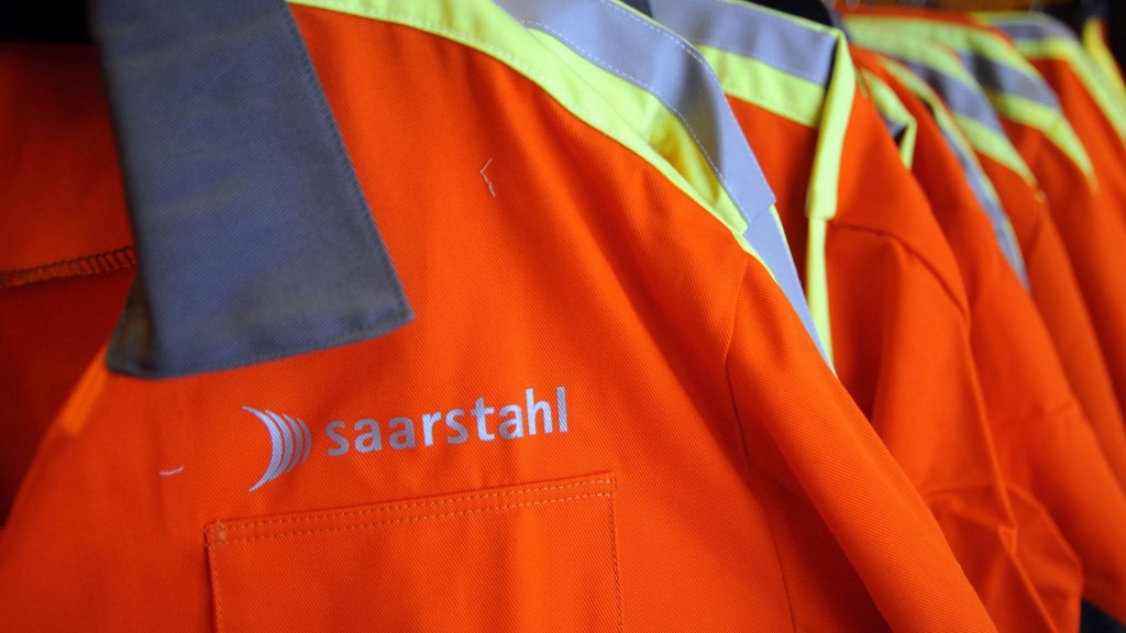 Arbeitsjacken mit dem Saarstahl-Logo