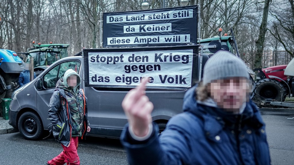 Drohungen und Beleidigungen gegen Politiker nehmen zu.