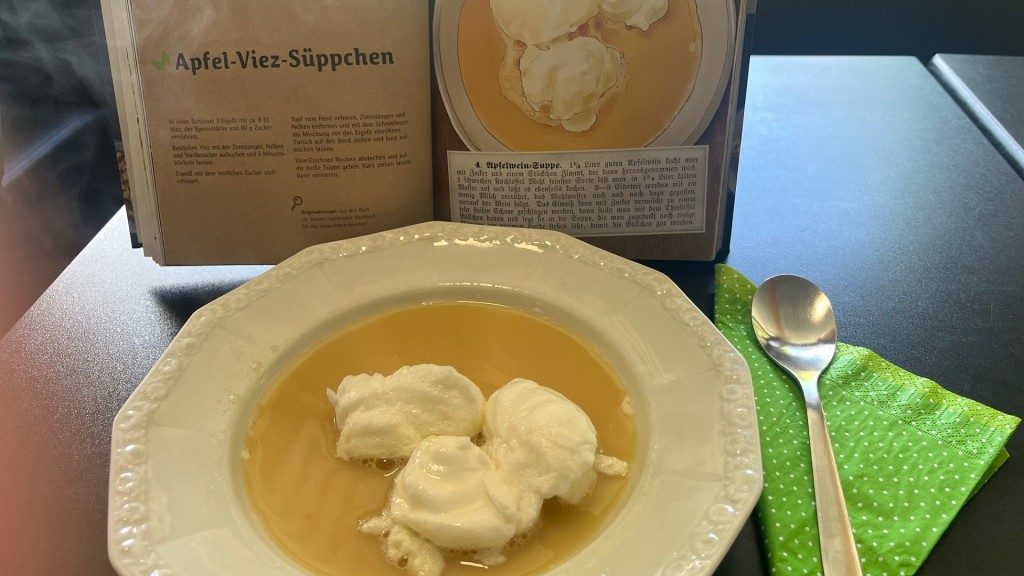 Das Rezept im Kochbuch und das Apfel-Viez-Süppchen