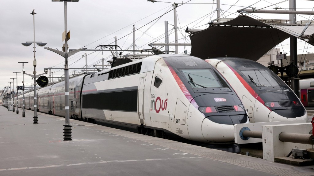 TGV-Züge im Bahnhof
