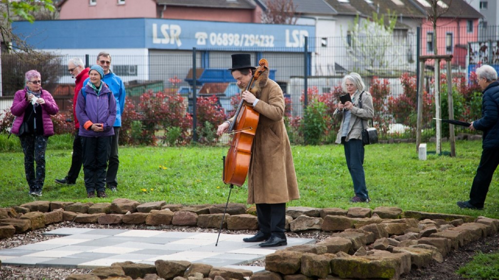 Freistil Festival 2024: Impressionen vom Stadtspaziergang in Völklingen