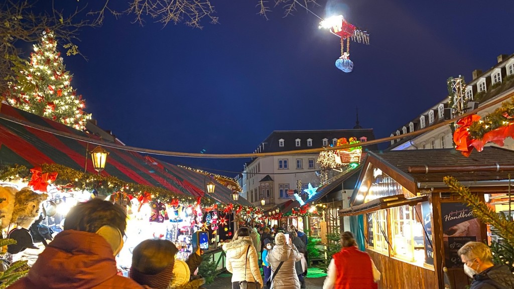 Auf dem Christkindlmarkt in Saarbrücken