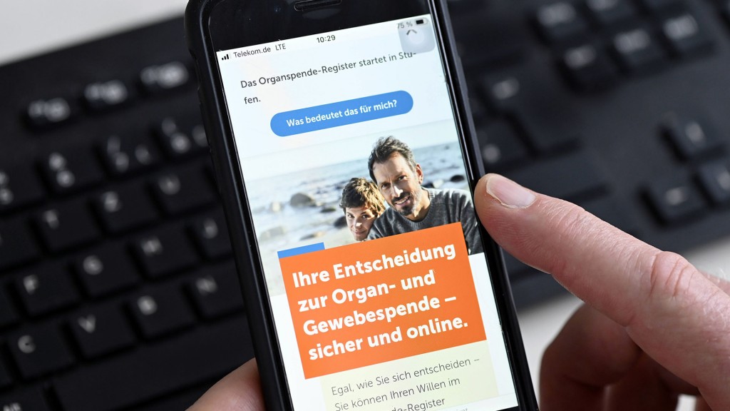 Die Internetseite des Online-Organspenderegisters auf einem Smartphone