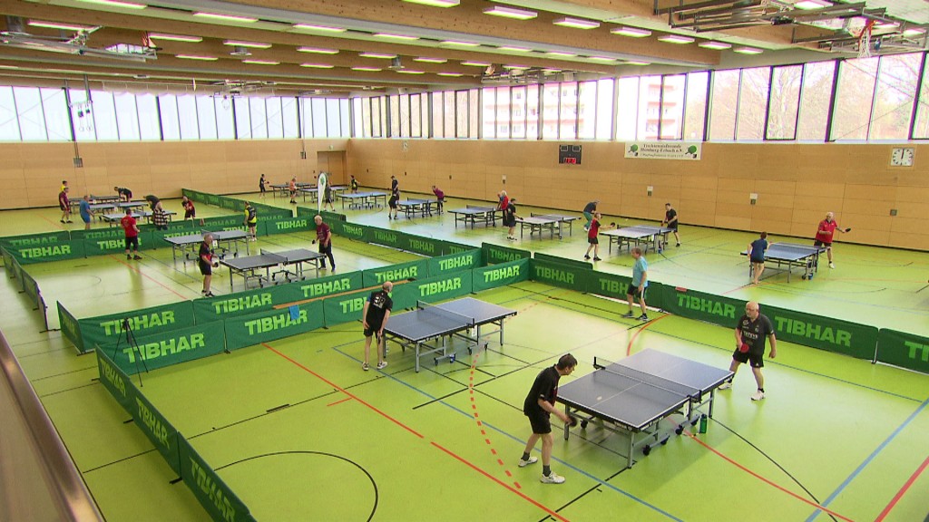 Foto: Tischtennisturnier von Parkinson-Erkrankten in Homburg