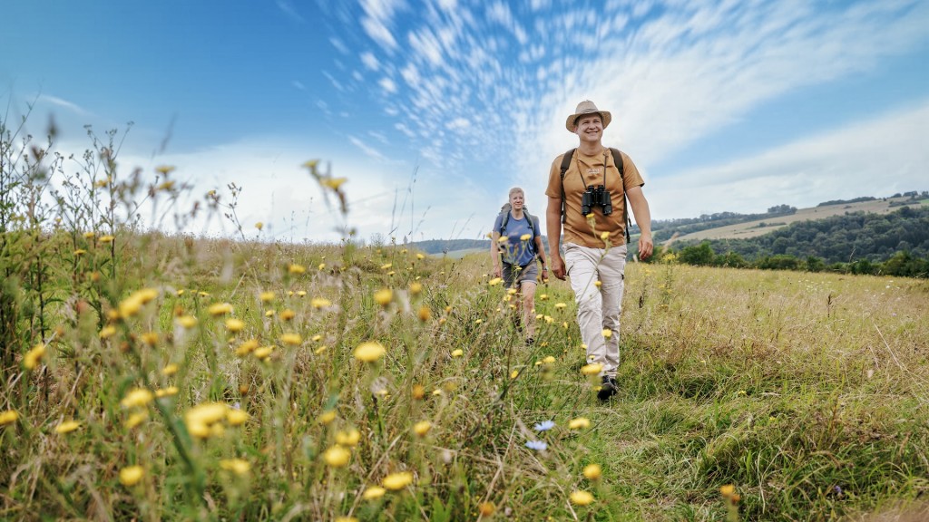 Wanderer auf dem Bliessteig bei Bebelsheim