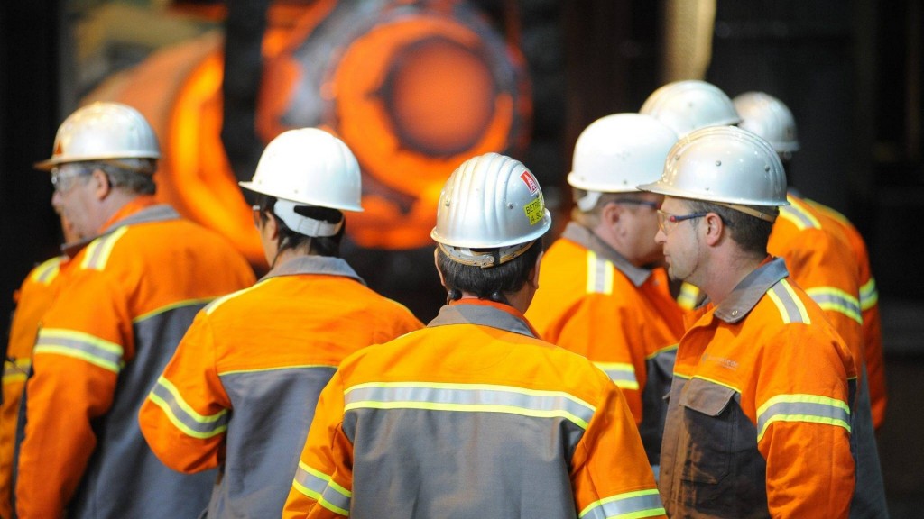 Arbeiter in der Schmiede der Saarstahl AG 
