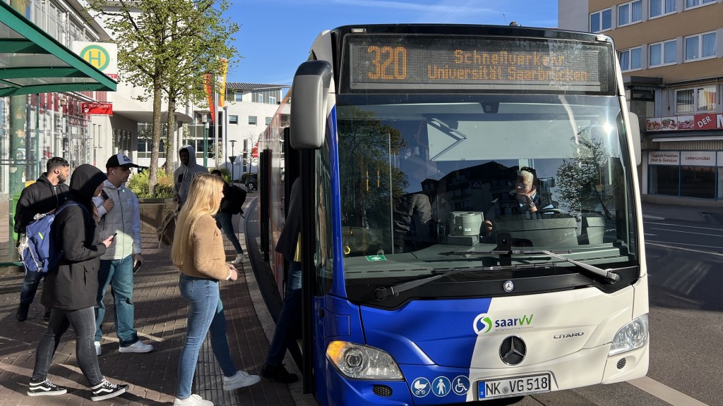 Busshuttle von Neunkirchen zur Saar-Uni