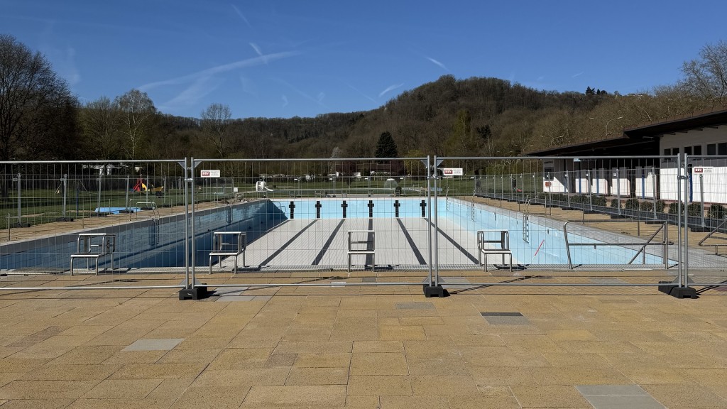 Baustelle im Wallerfanger Freibad