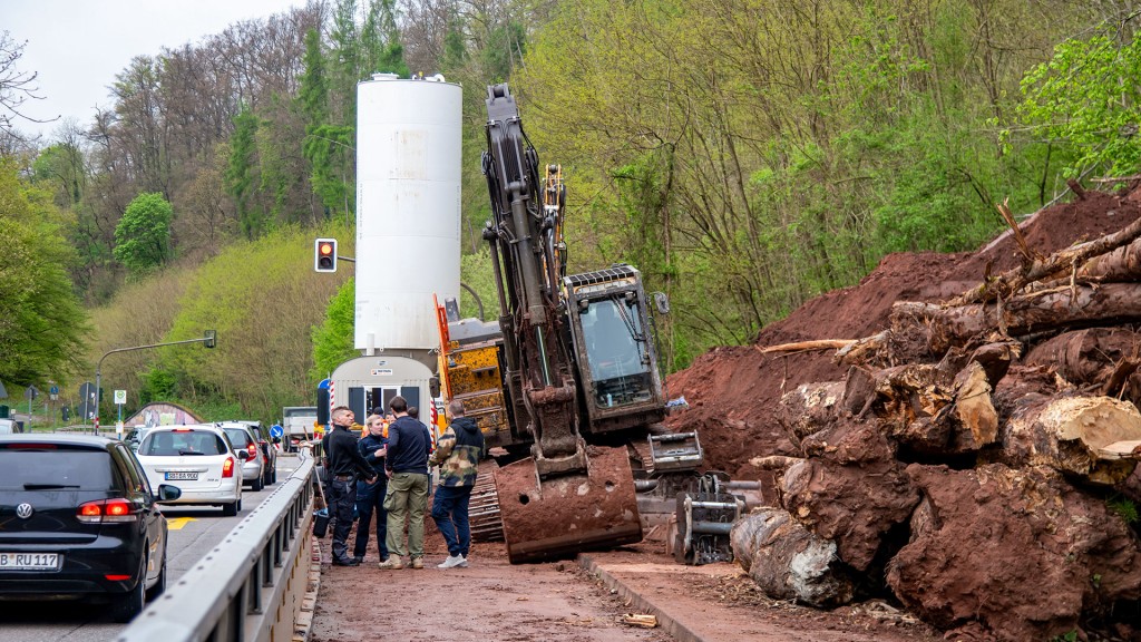 Knochenfund bei den Baumaßnahmen zur Hangsicherung am Sonnenberg in Güdingen