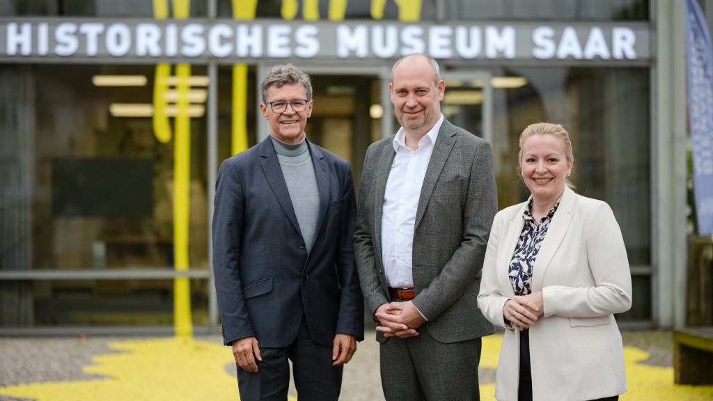 Peter Henkel (Mitte) mit Peter Gillo und Christine Streichert-Clivot 