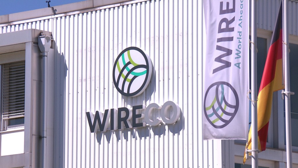 Wireco Drahtseilwerk. Logo der Firma an einem Gebäude