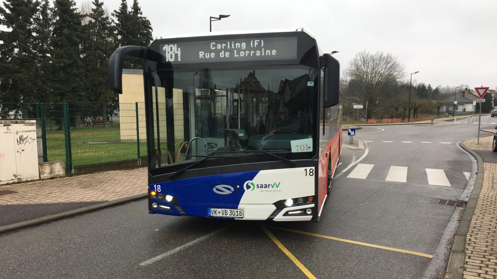 Die Buslinie 148 nach Carling