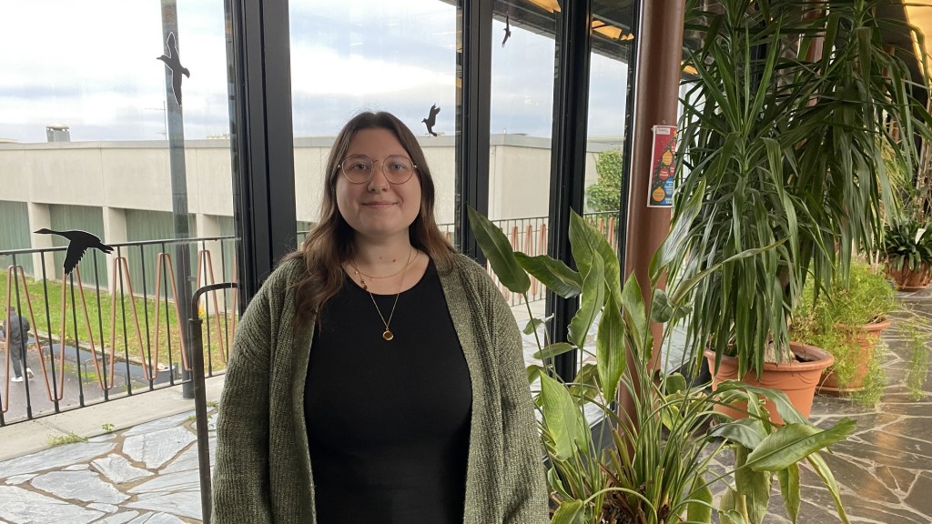 Julia, Auszubildende 