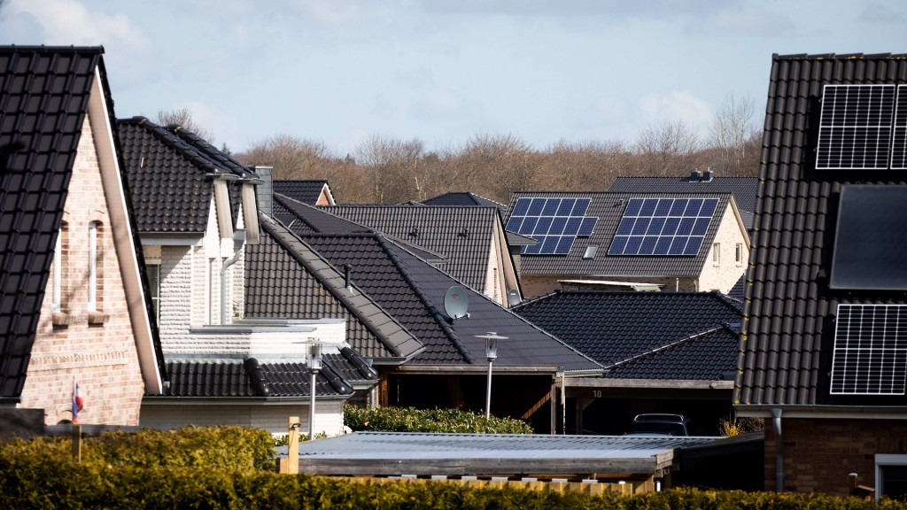 Foto: Verschiedene Häuser einer Wohnsiedlung mit Einfamilienhäusern und Doppelhäusern