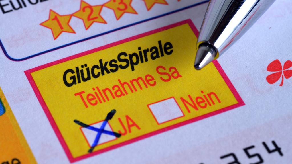 Teilnahme an der Glücksspirale-Verslosung ist auf einem Lottoschein angekreuzt