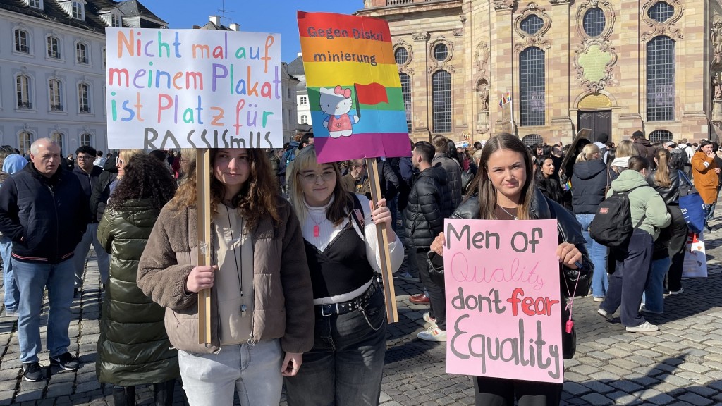 Sternmarsch gegen Rassismus in Saarbrücken