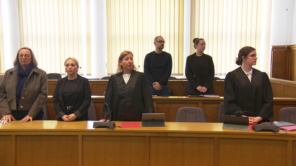 Rosetta Puma, die Witwe von Simon Bohr beim Urteil