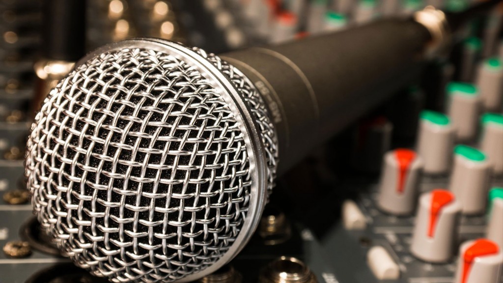 Mikro auf einem Mischpult