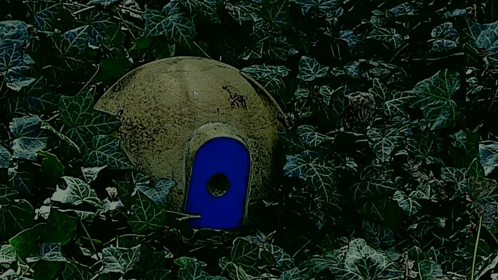 Due Hummelburg in Michael Kellers Garten