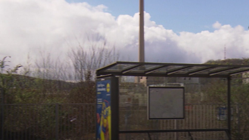 Foto: Leere Bushaltestelle