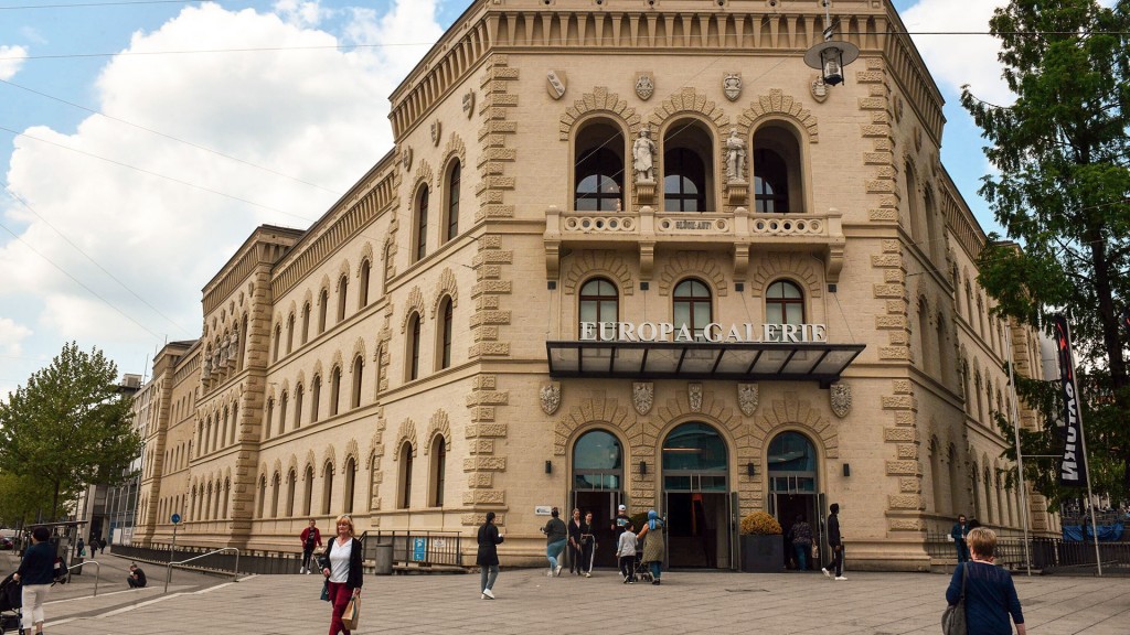 Foto: Einkaufszentrum „Europa-Galerie“ unterhalb des Saarbrücker Hauptbahnhofs