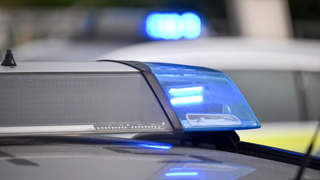 Foto: Blaulicht auf Polizeifahrezugen