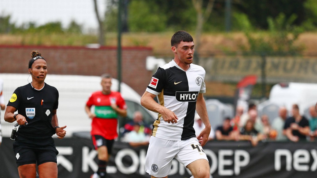  SV Elversberg: Felix Keidel am Ball