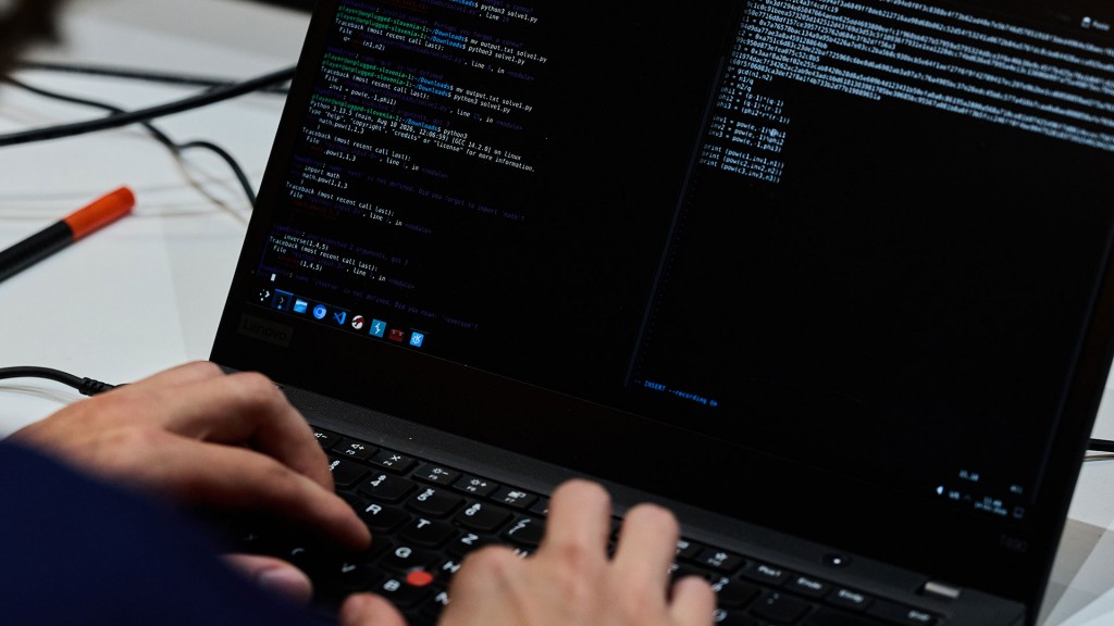 Foto: Arbeit an einem Laptop